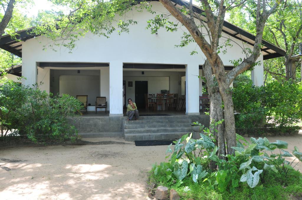 Waters Edge, Anuradhapura Villa Room photo