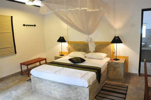 Waters Edge, Anuradhapura Villa Exterior photo